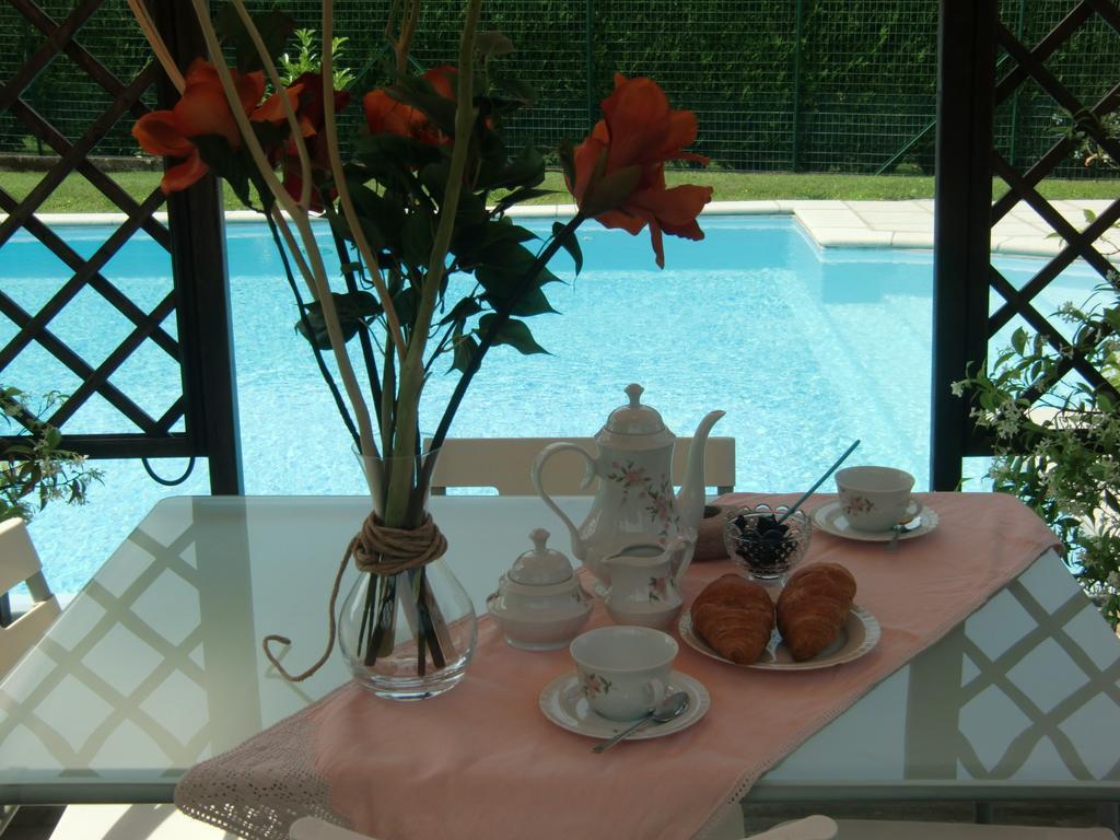 B&B Il Ciliegio Lomnago Dış mekan fotoğraf
