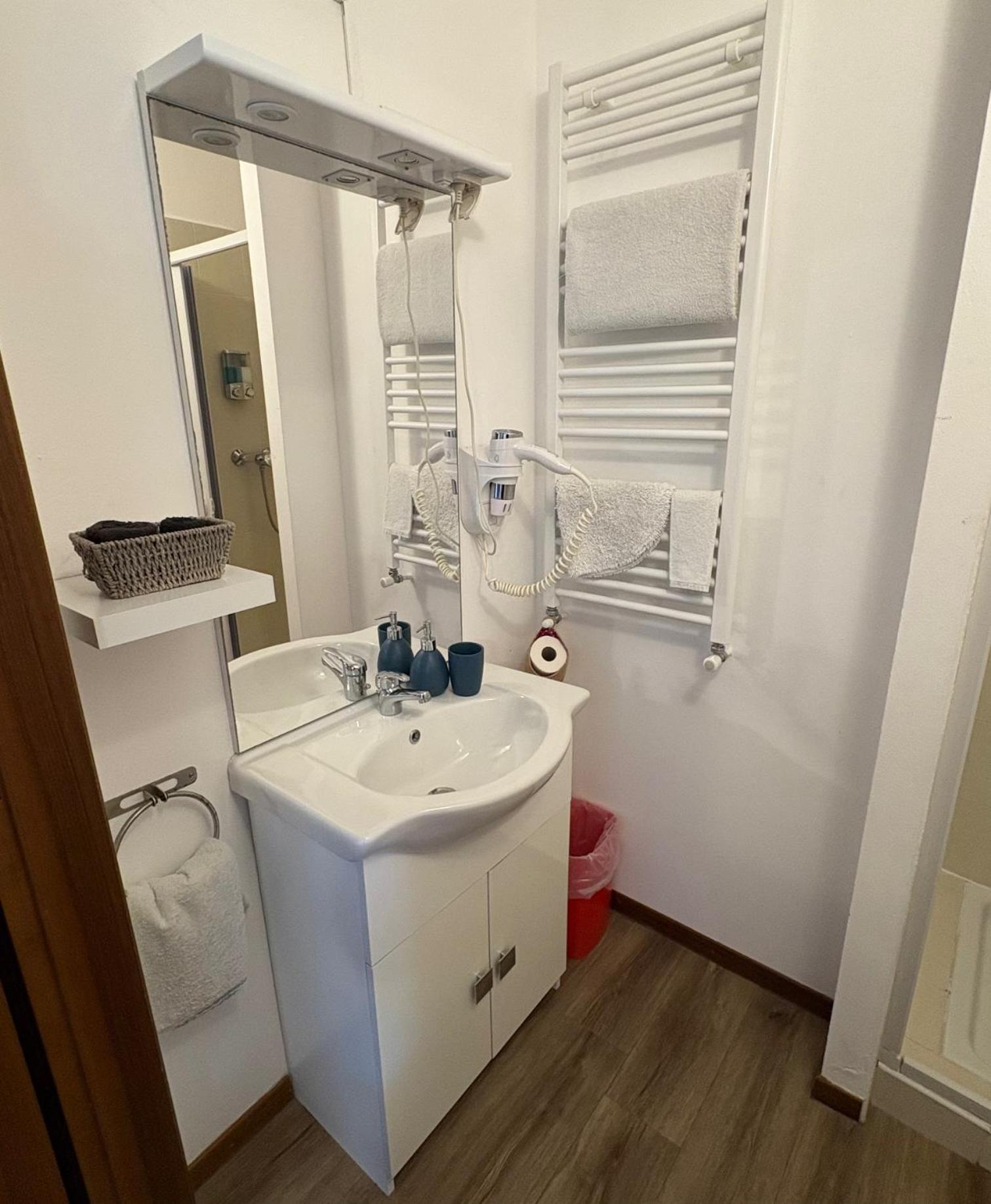 B&B Il Ciliegio Lomnago Dış mekan fotoğraf